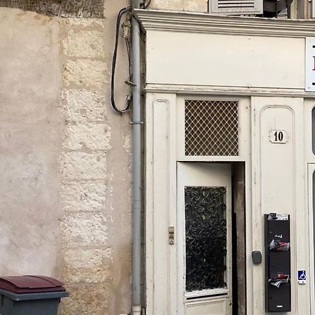 Le Pilori - Centre Historique, En Face Du Musee Du Pilori, A 2Mn A Pied De L'Hyper Centre Et Proche Toutes Commodites, Wifi-Netflix Νιόρ Εξωτερικό φωτογραφία